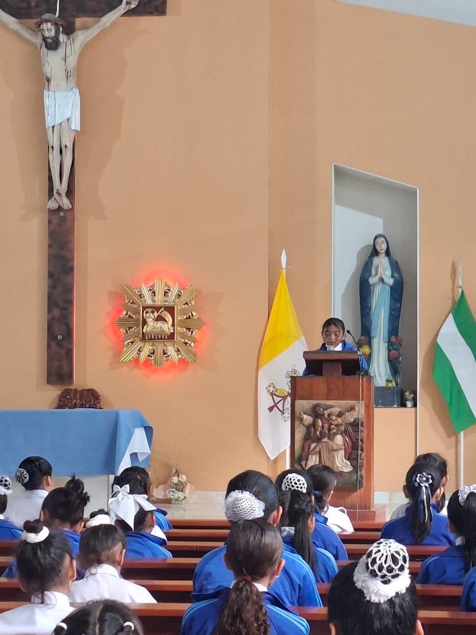 Fotografía 13 del álbum Liturgia Estudiantil